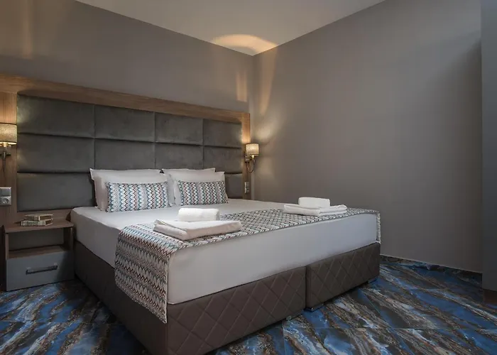 Flower Street Hotel Nessebar