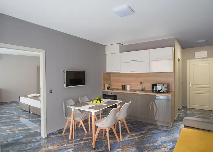 Flower Street Hotel Nessebar