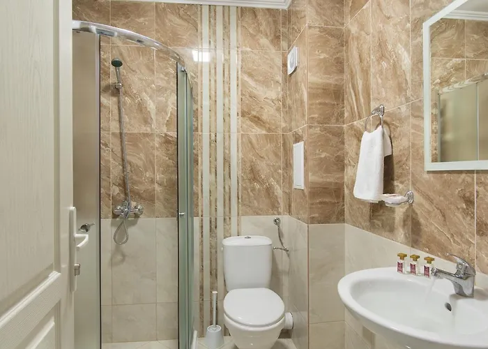 Hotel Flower Street 4*